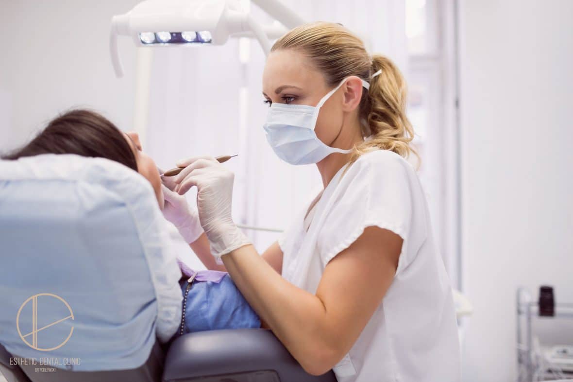 niepróchnocowe ubytki zębów - leczenie w gabinecie - dentysta Toruń